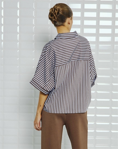 Withblack - Helene WBL Batsleeve Skjorte - Brown Stripe